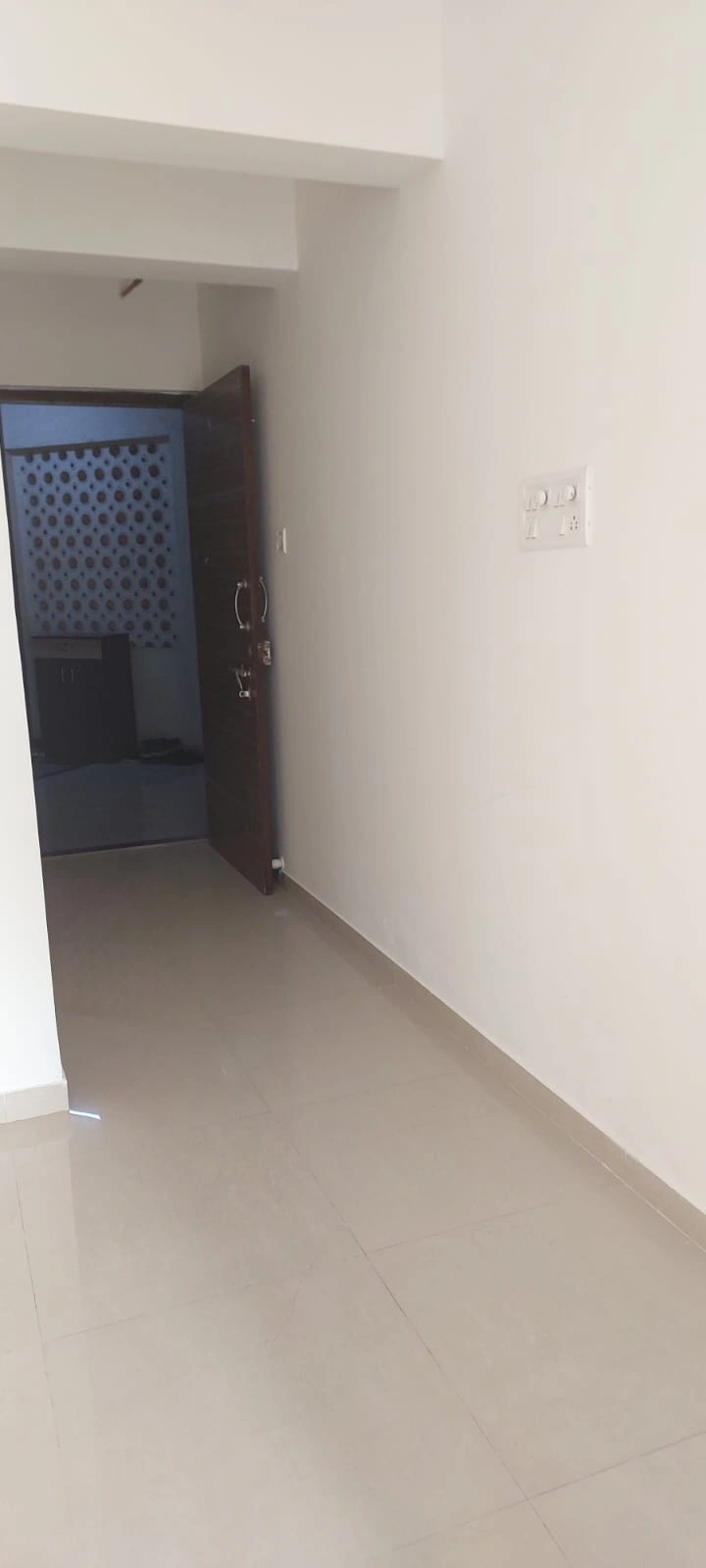 2 BHK Flat for Rent in sethia link view, Goregaon West